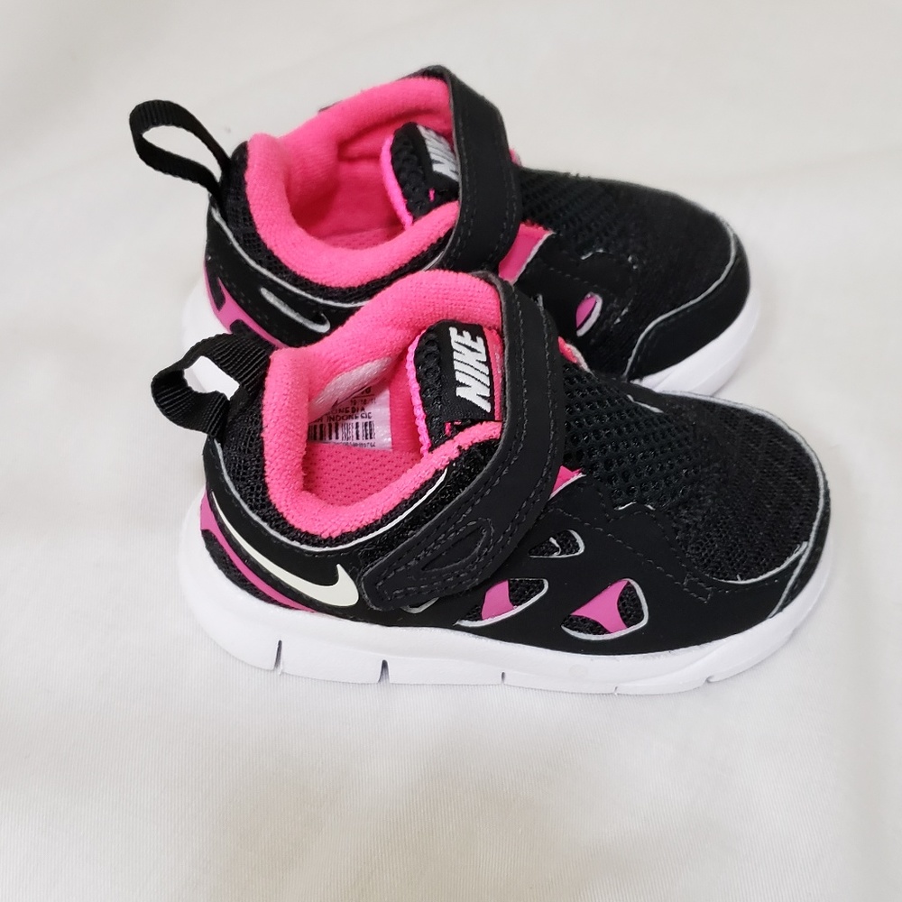Nike size 4C